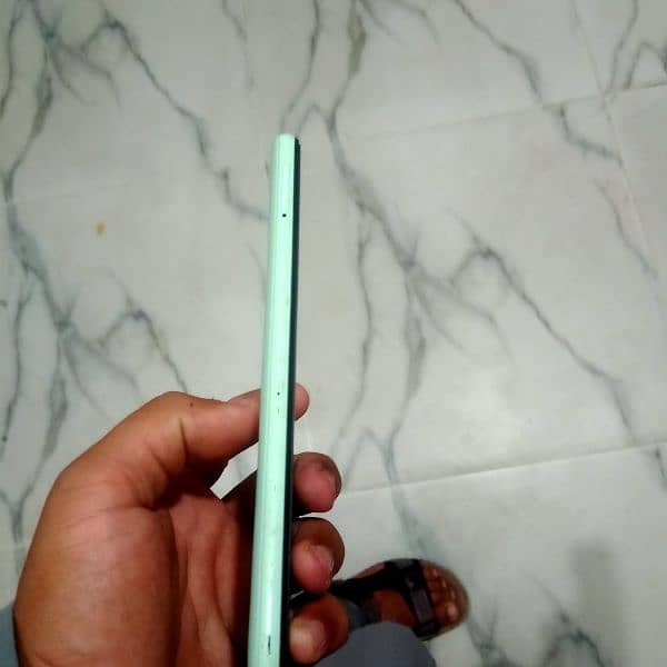 realme nAzo 50i 2