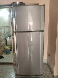 refrigerator colour grey 16 qubic. ft