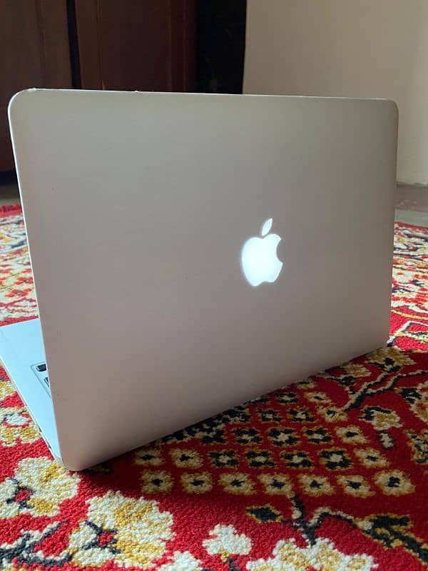 MacBook Pro 2015 (13 inch) Display 5