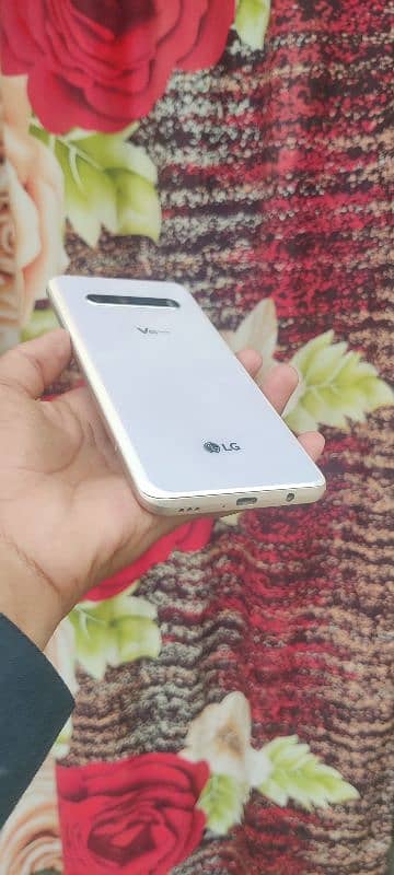 LG V60thinq (8/128) 1