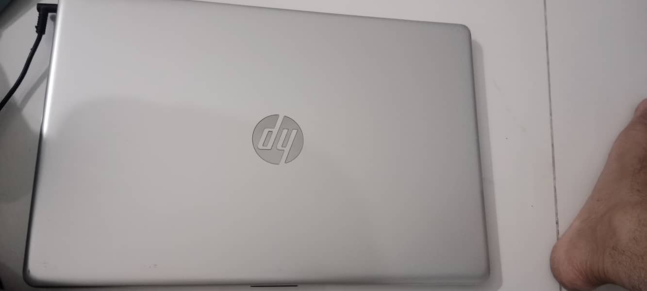 HP i5 8th Gen 16/256 2