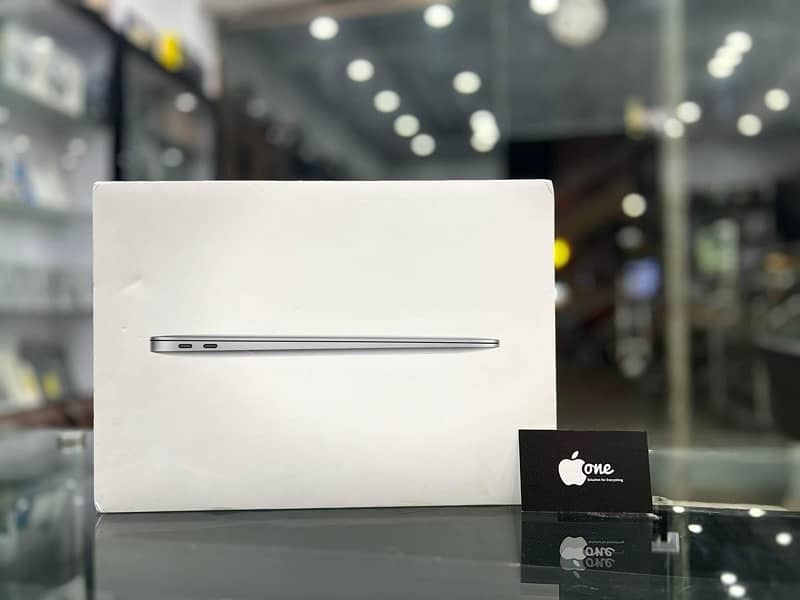 Macbook Air M1 Chip 8/256GB Brand New mgn63 0