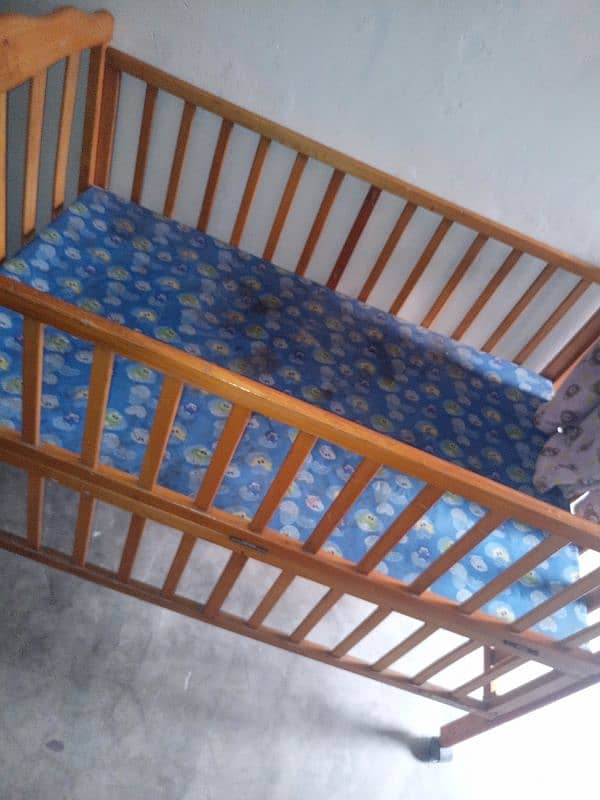 baby cot 1