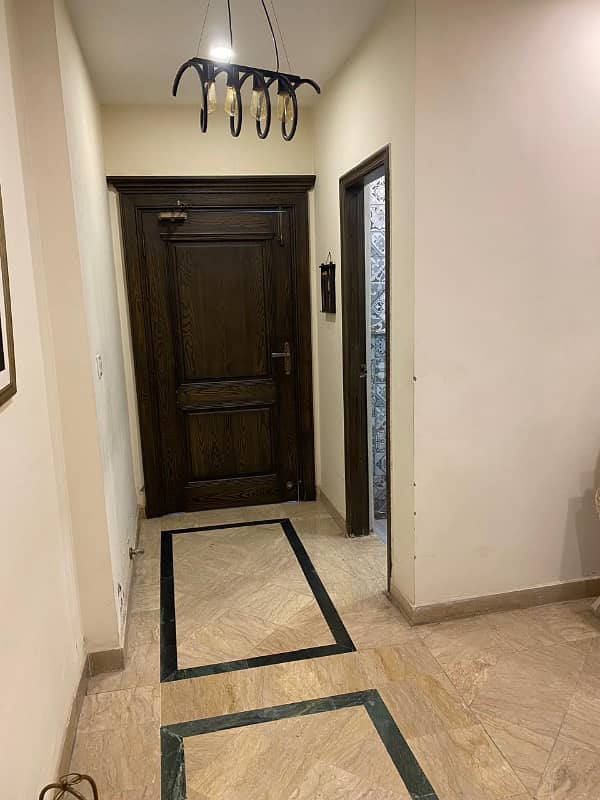 10 marla fully renovated beautiful bungalow for sale in Eden avenue (EXT) lahore 6