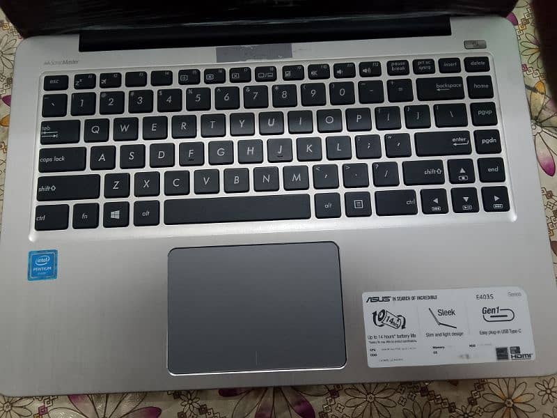 Asus Laptop 4GB Ram 128 GB SSD Urgent Sale 1