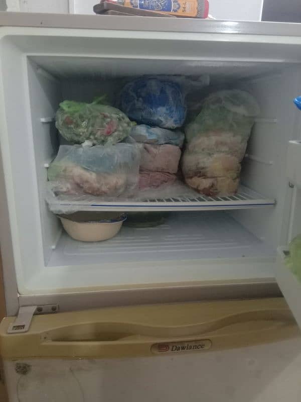 Dawalance fridge for sale 2