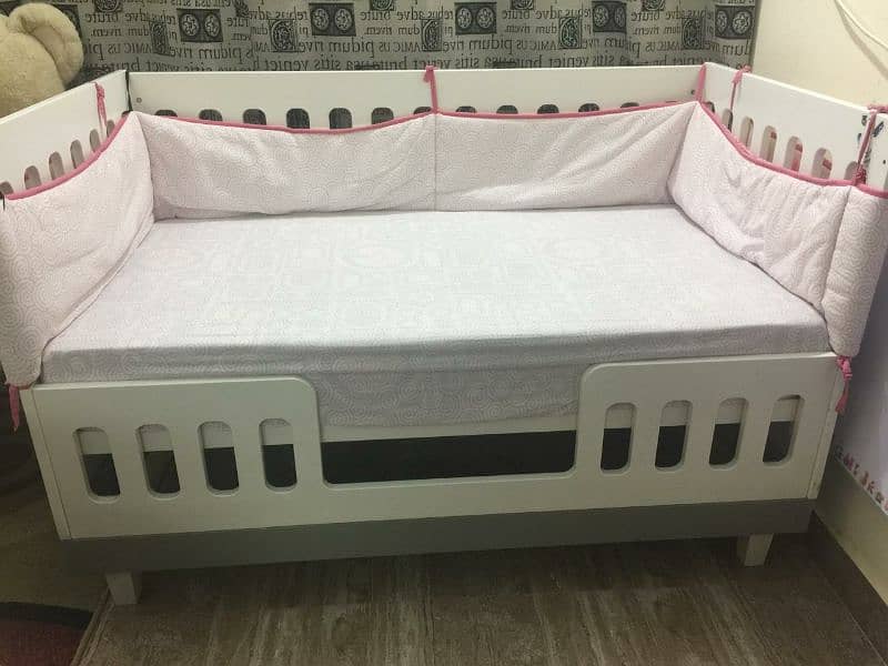 BABY COT 2