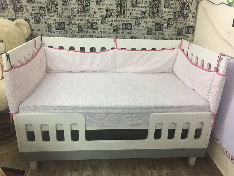 BABY COT 3