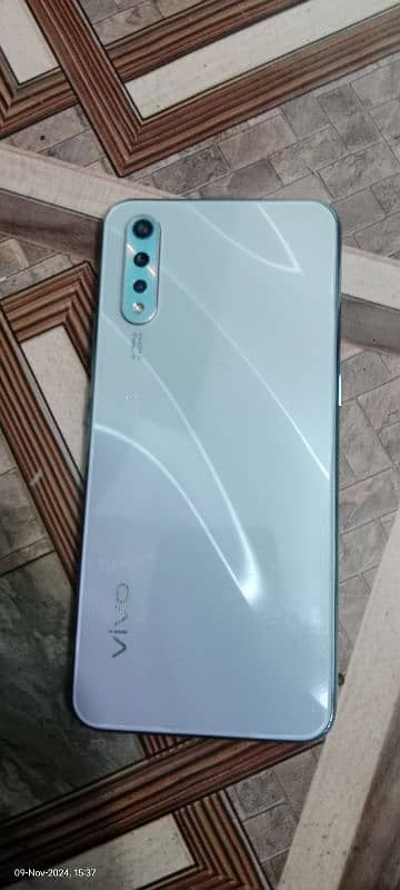 vivo s1 1