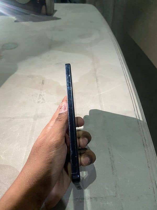 tecno camon 20 pro (8+8gb ram extendable and 256 gb) 2