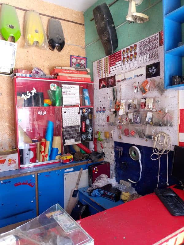 chalti hui shop for sale tool kit parts decoration setup complete 2