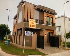 CORNER VERY BEAUTIFUL MODREN SHAPE FACING PARK HOUSE FOR SALE IN DHA 11 RAHBER SECTOR 2 BLOCK N