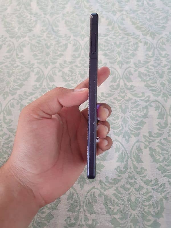 Xperia 1 Mark 3 12/256GB Back Glass Cracked Global Variant 2