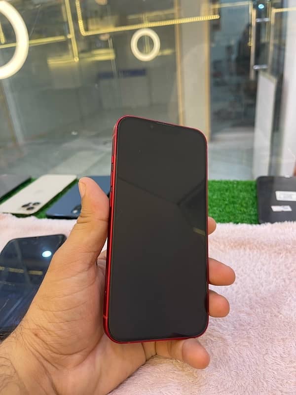 iphone 13 256GB Red Non PTA 4