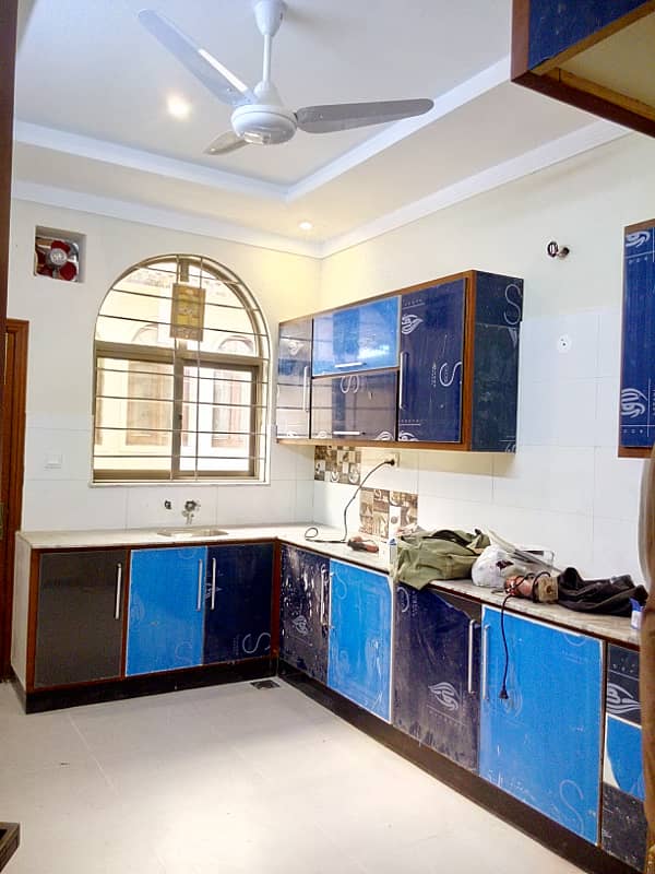 G11 ONE KANAL UPPER PORTION FOR RENT 4 BED 4 BATH SERVANT PRIME LOCATION 11