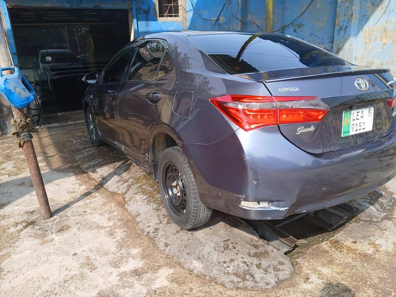 Toyota Altis Grande 2015 1