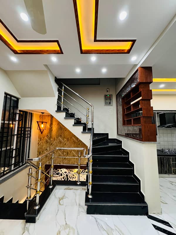 5 Marla Luxury Brand New House Available For Sale In BB Block Sector D Bahria Town Lahore 7