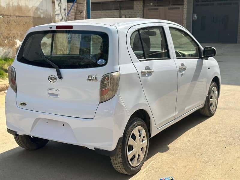 Daihatsu Mira 2015 2