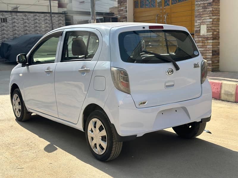 Daihatsu Mira 2015 3