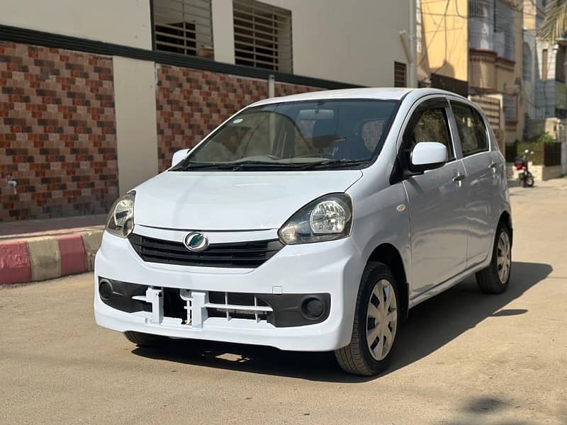 Daihatsu Mira 2015 0