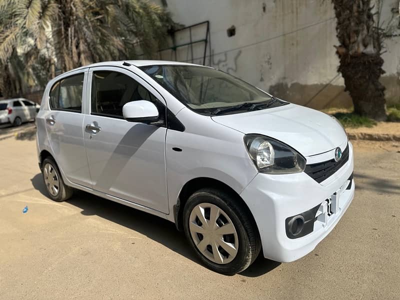 Daihatsu Mira 2015 4