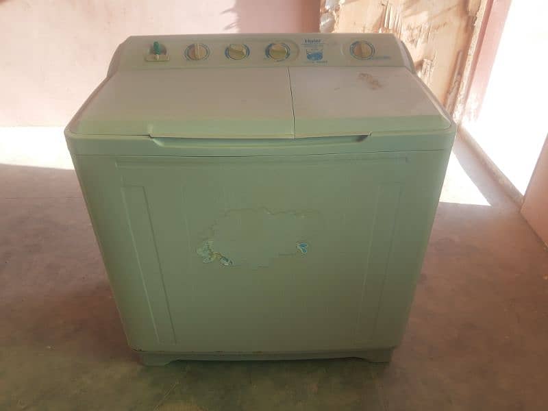 Haier semi automatic washing Machine 0