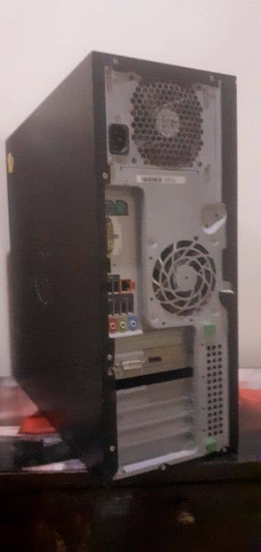 HP Z220 Full Tower Gaming 1