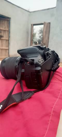 DSLR camera Canon 650d