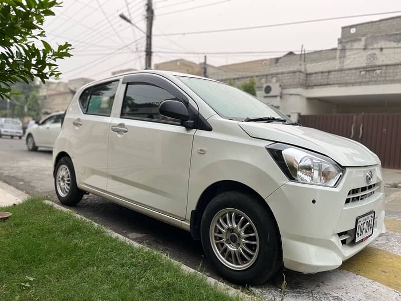 Daihatsu Mira 2020 3