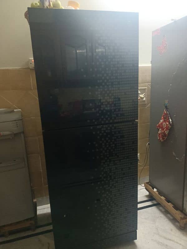 black PEL  fridge  for sale 0