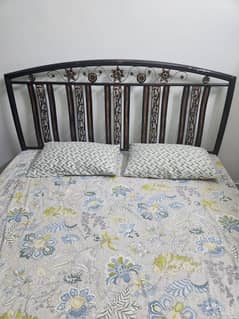 used iron furniture with matress