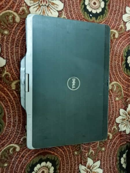 Dell core i3 2ng gen 2gb 320gb laptop 0