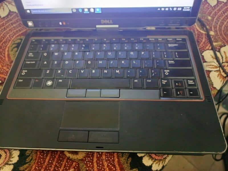 Dell core i3 2ng gen 2gb 320gb laptop 1