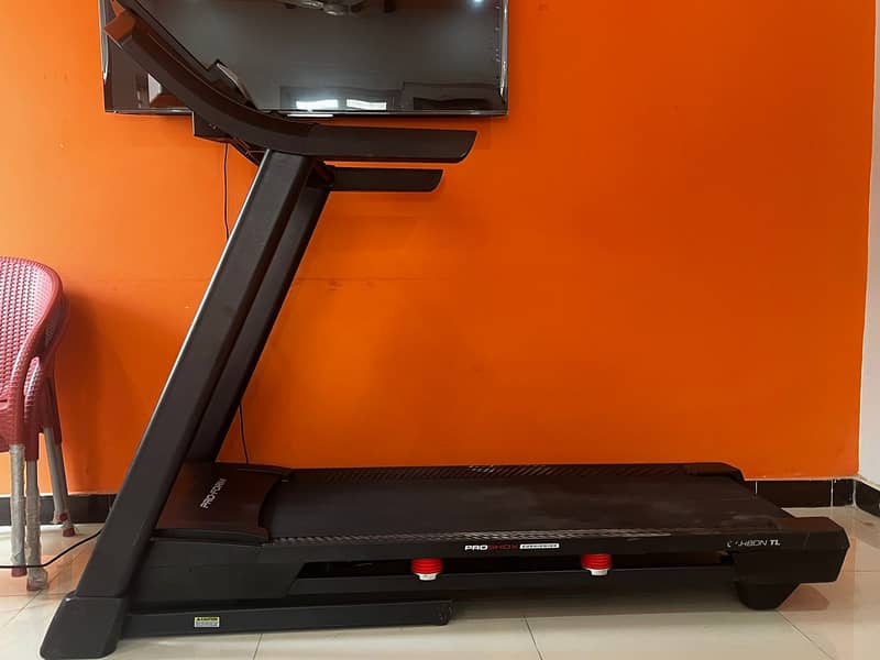 ProForm Treadmill with ProShox Cushioning For sale - Great Condition 1