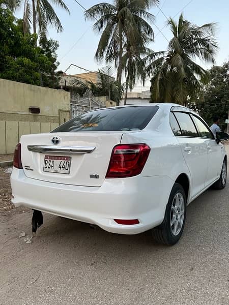 Toyota Corolla Axio 2016 10