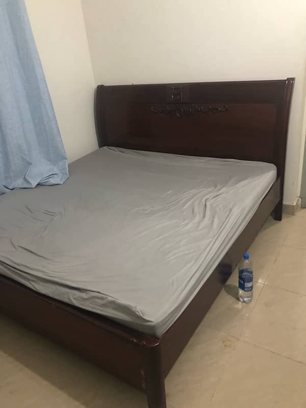 king size bed with brand new mattress 0