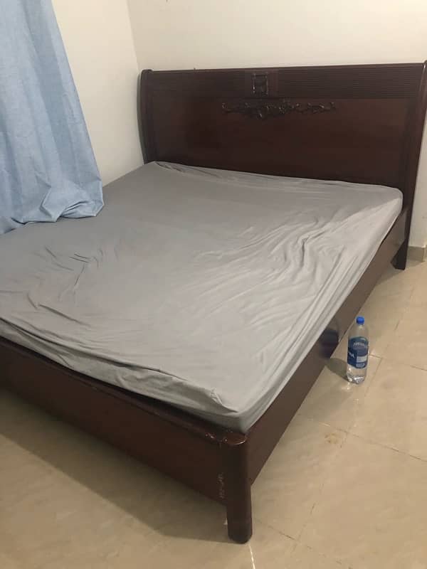 king size bed with brand new mattress 1