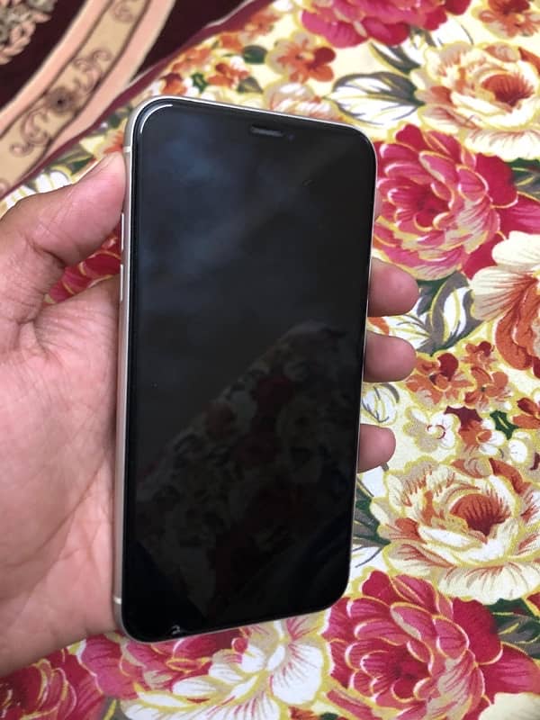 iPhone 11 (Pta-Approved-64gb) 1