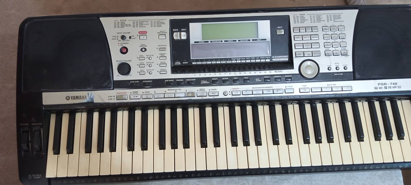 Yamaha PSR 740 Professional Piano Yamaha Keyboard Casio Roland Korg 2