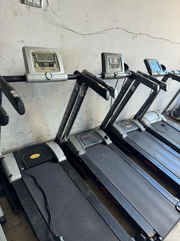 LifeFitness Treadmills / SemiCommercial Treadmills/Domestic Treadmills 14