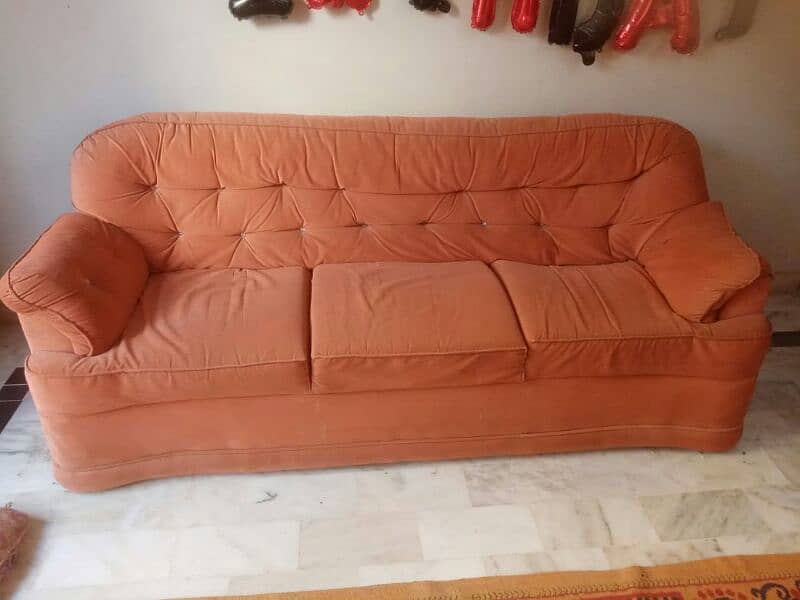 SOFA 5 SEATER 1