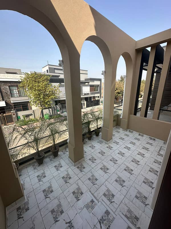 Brand New House for Sale in Sector C Bahria Town, Lahore. 15