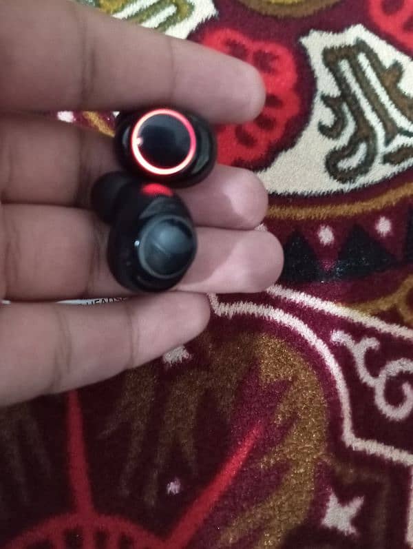 gaming earbuds 3