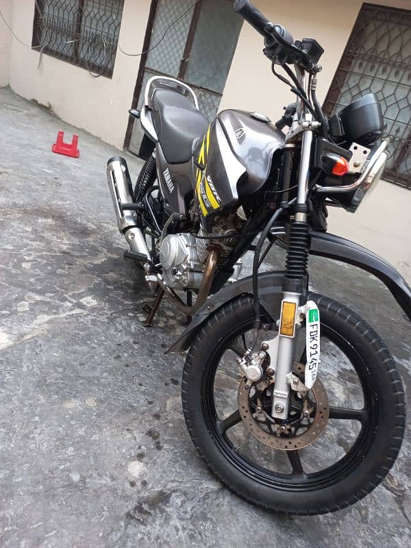 Yamaha YBR 125G 3