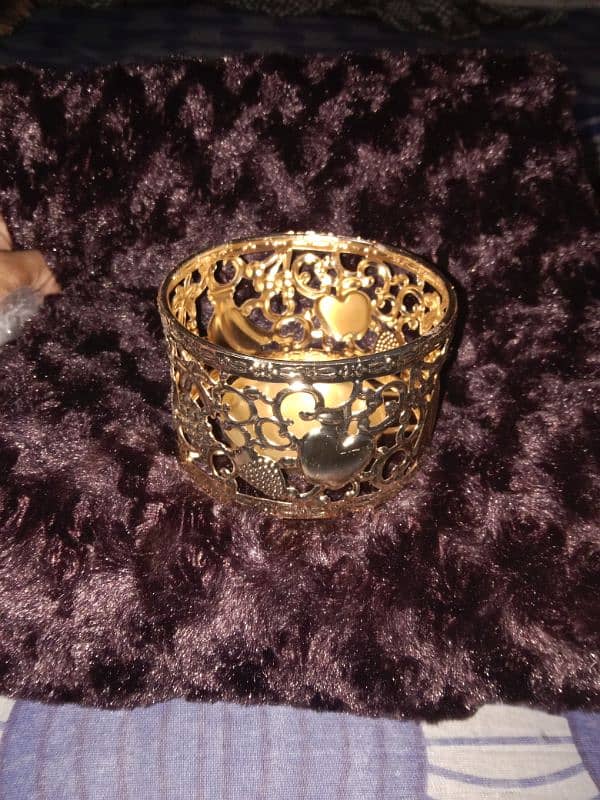 Golden Candle stand and jewelry box 2 pieces. 1