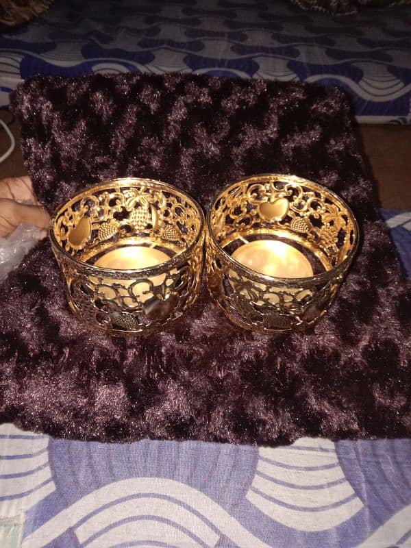 Golden Candle stand and jewelry box 2 pieces. 2