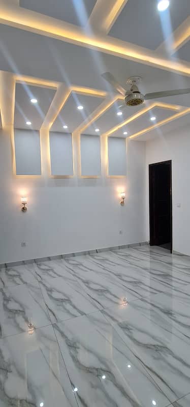 Brand New 10 marla House for Sale in Talha Block, Bahria Town, Lahore 6