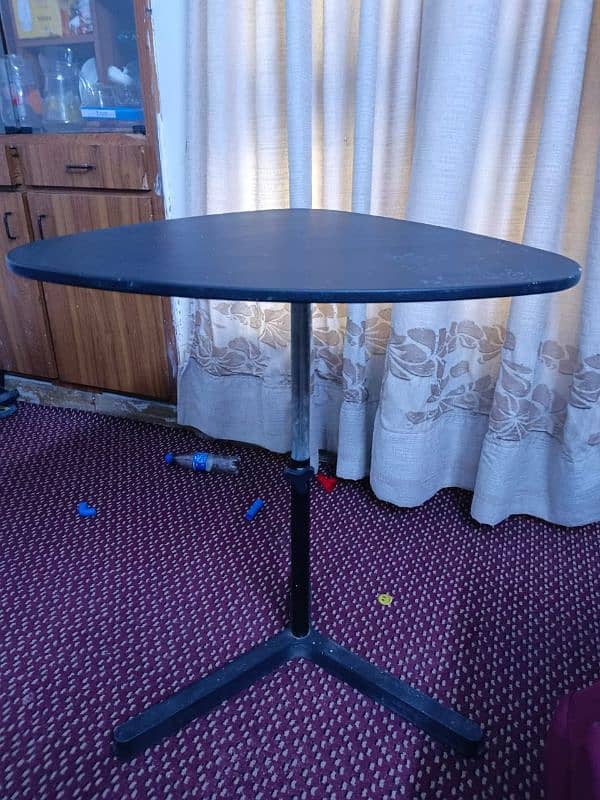 Ikea adjustable table for laptop / study 1