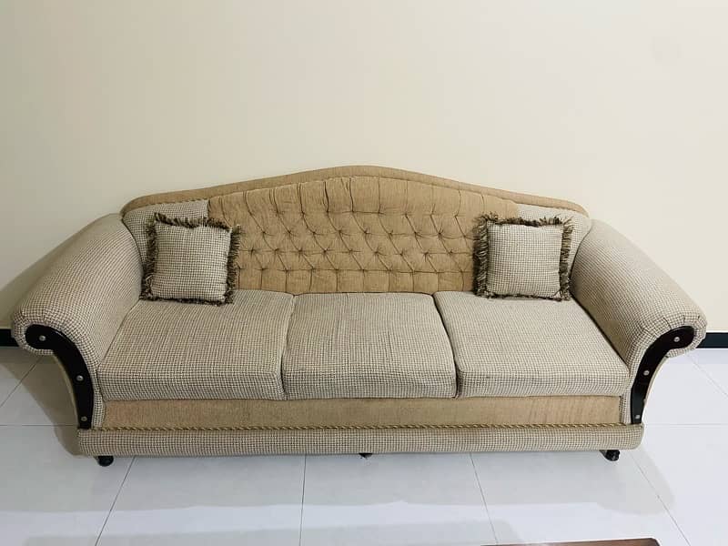 sofa set 7 seater 9/10 condition 1