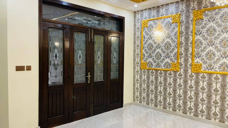 Brand New 10 Marla House for Sale in Johar Block 1